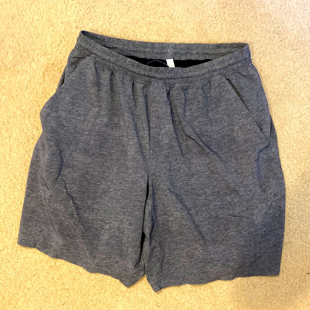 Lululemon Mens shorts liner! Dark Gray and in excellent condition!